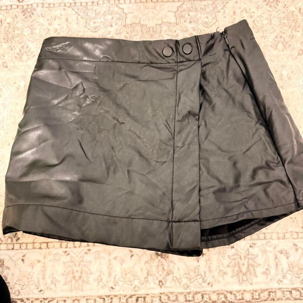 Rewash Women's Black and Grey Skirt